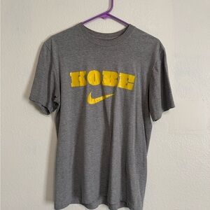 Nike Gray and Yellow Short Sleeve Tee